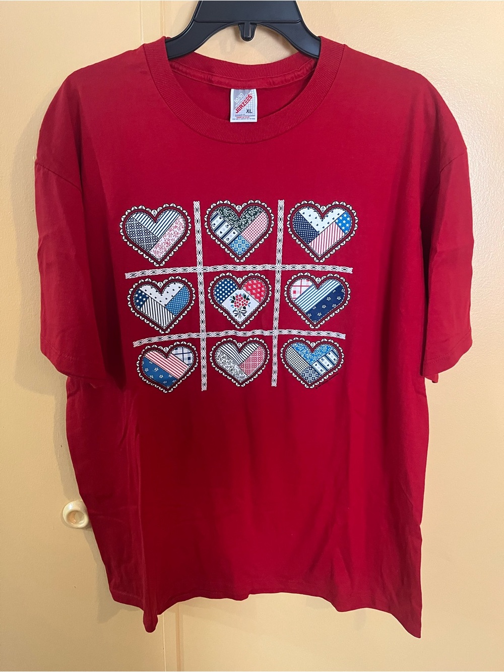 Women’s XL 90s Jerzees Red ShortSleeve Tee with Patchwork Heart Grid Made In USA